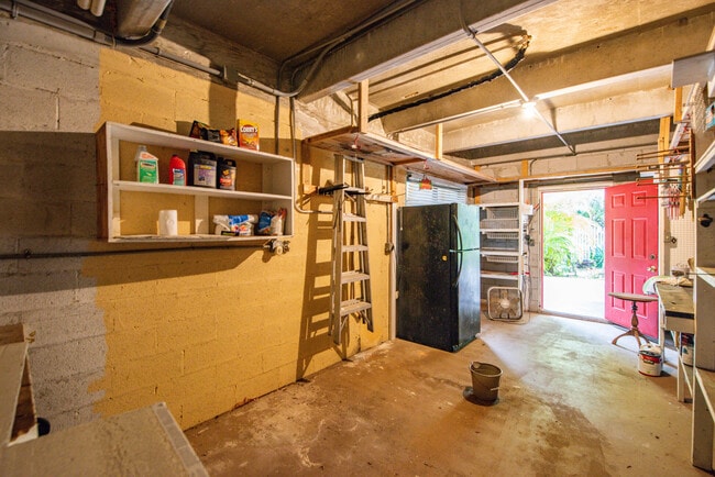 Building Photo - 29850 Journeys End Rd