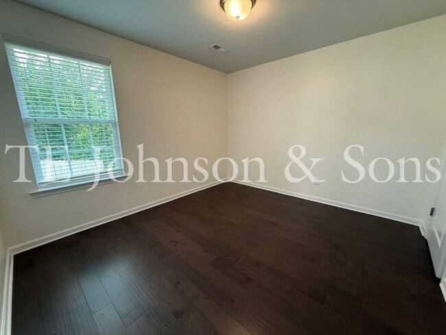 Building Photo - 2925 Grassy Knoll Cir