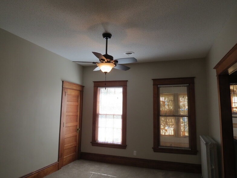View of Living Room - 514 Franklin W Ave