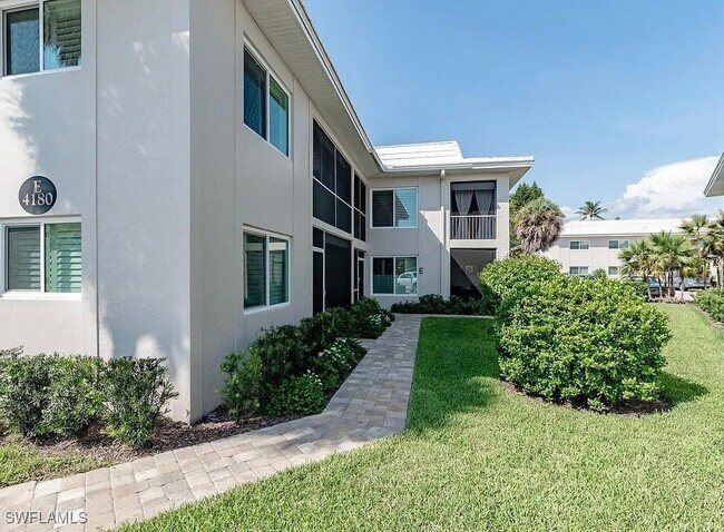 Building Photo - 4180 Crayton Rd