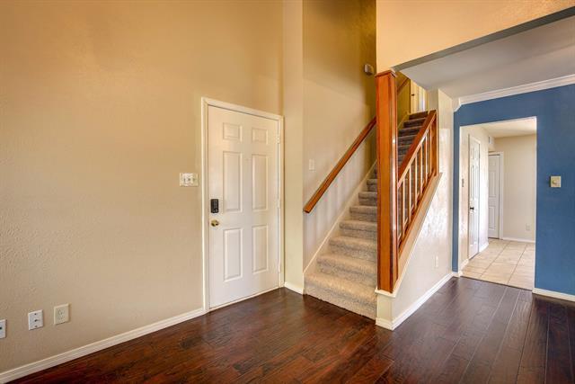 Building Photo - 300 Stoneledge Dr