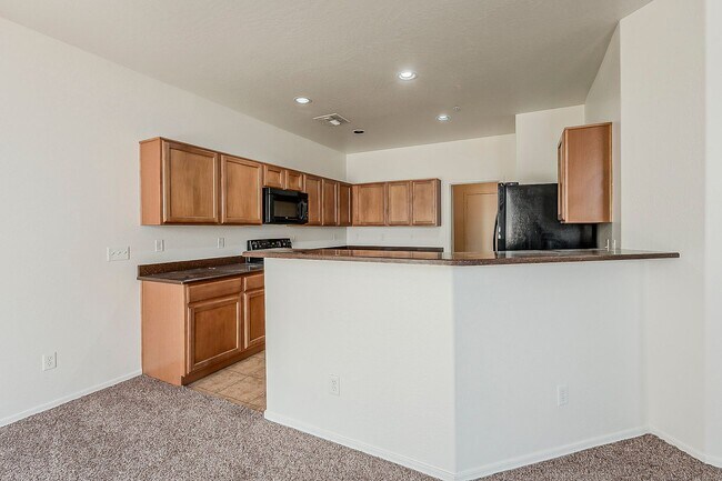 Building Photo - Beautiful Townhome in Phoenix Arizona