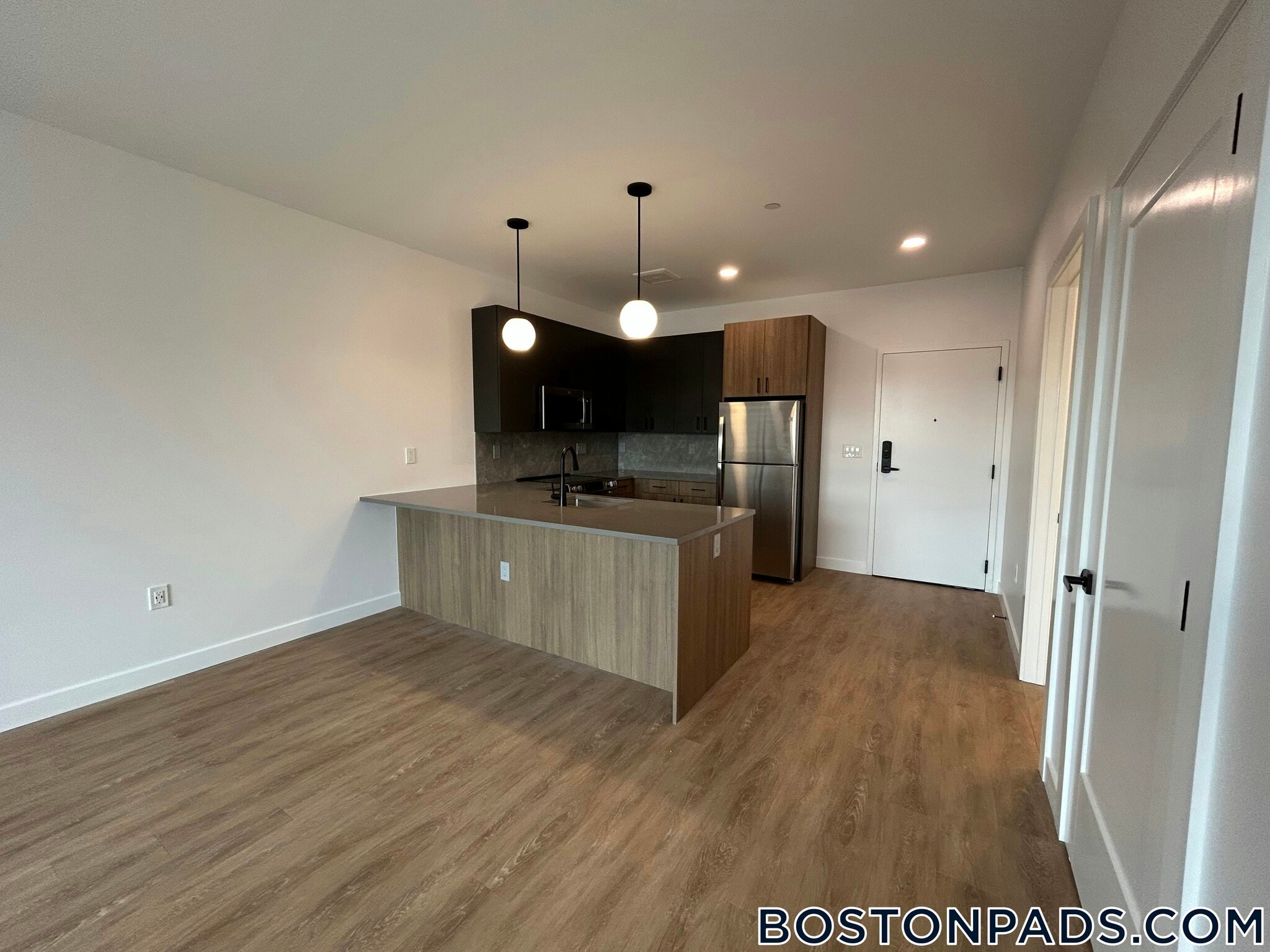 Building Photo - 199 Gardner St