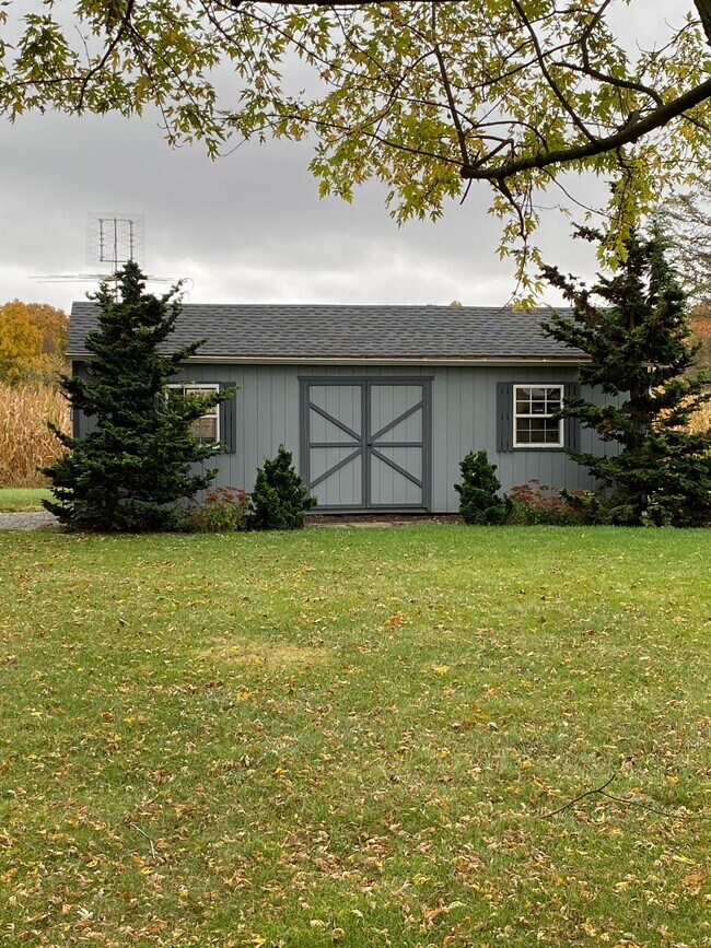Building Photo - 5526 PA-25