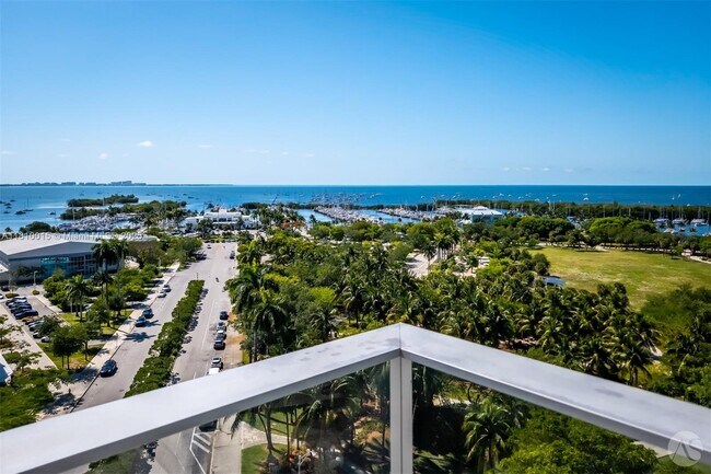 Building Photo - 2675 S Bayshore Dr