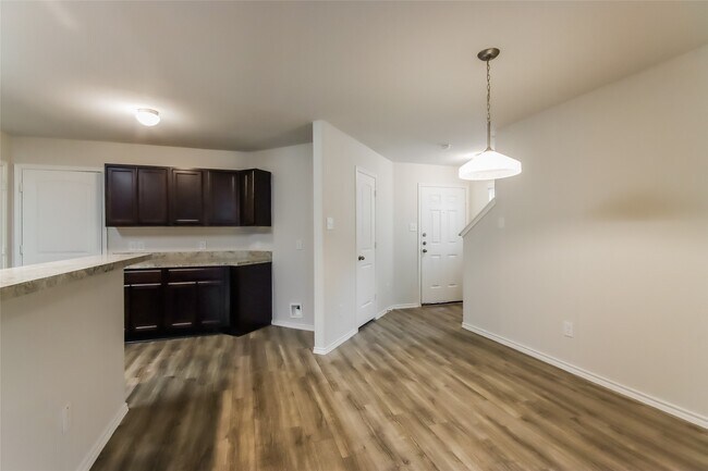 Building Photo - 7606 Merrylands Dr