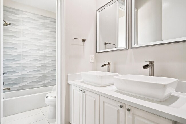 Building Photo - 207 Isle Verde Way