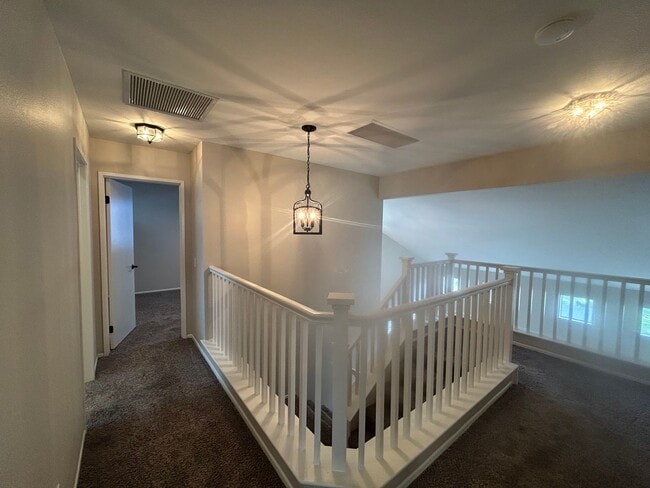 Building Photo - Remodeled Home for Rent in Corona – Sunroo...
