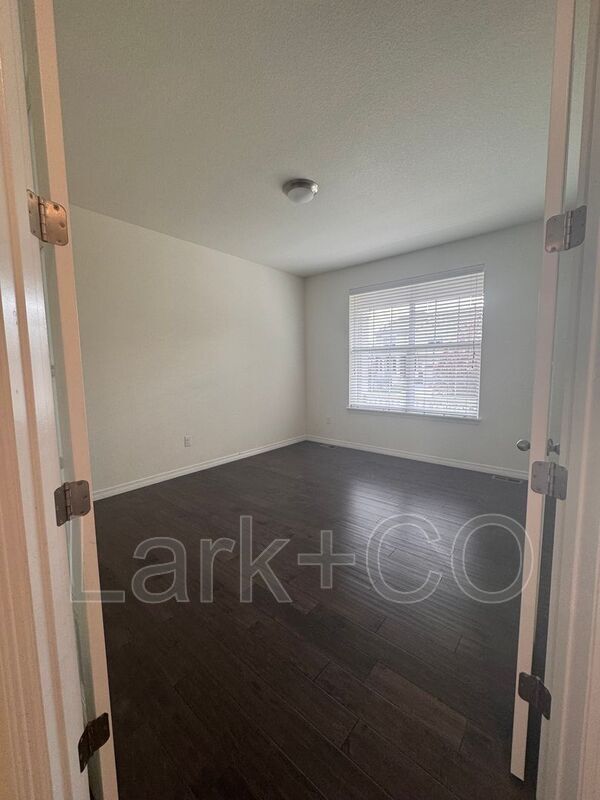 Building Photo - 629 Sundance Cir