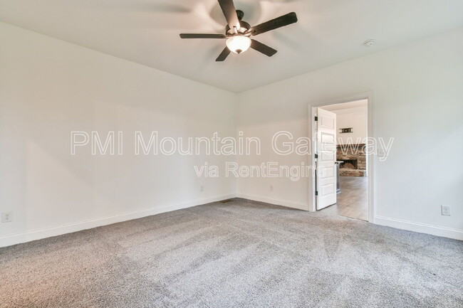 Building Photo - 13765 GA-136