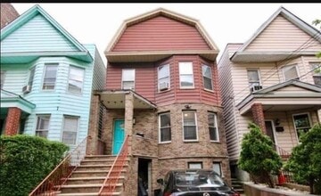 Building Photo - 204 Sherman Ave