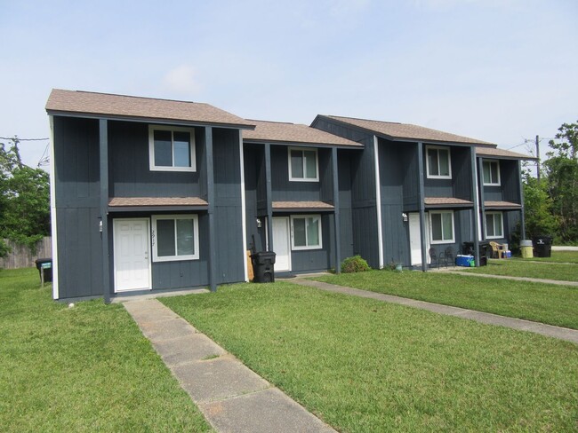 Building Photo - 2917 Ormond Ave