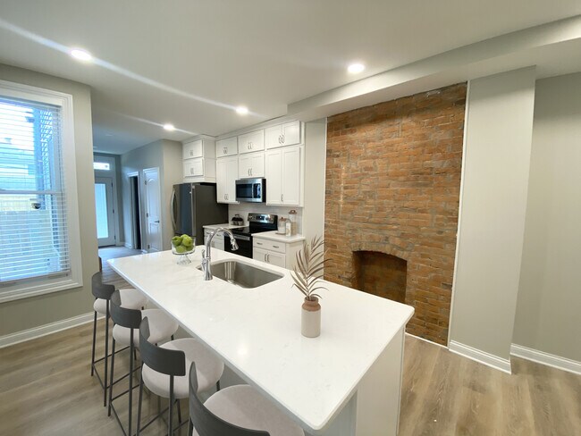 Building Photo - 980 Harrison Ave