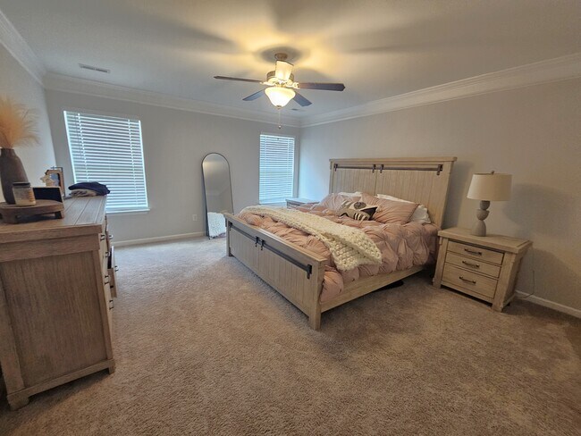 Building Photo - 205 Brochaill Ct
