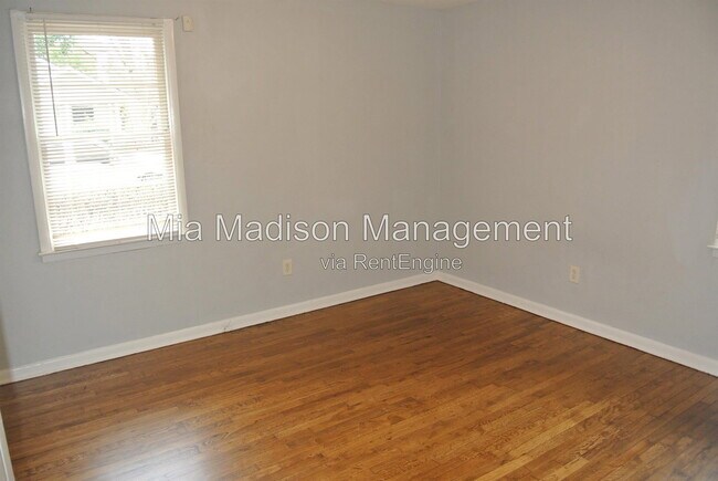Building Photo - 310 Forrest Ave