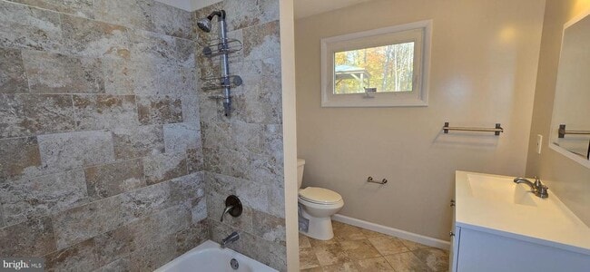 Building Photo - 7613 Locust Ln