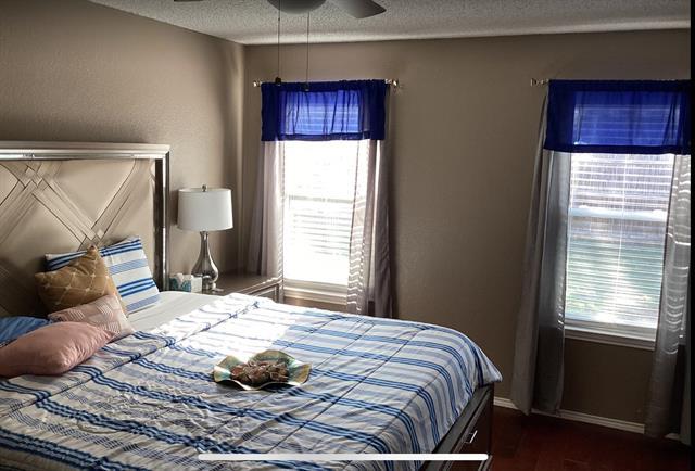 Building Photo - 1020 Union Dr