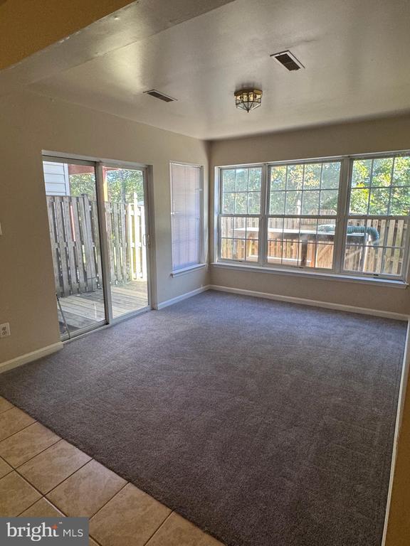 Building Photo - 3850 Koval Ln