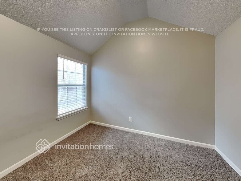 Building Photo - 2840 Highland Hill Pkwy