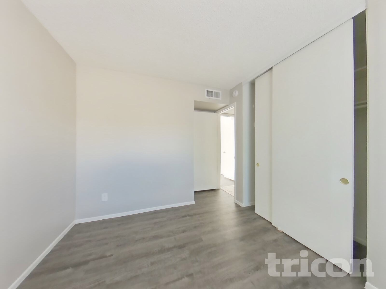 Building Photo - 11219 N 51st Dr