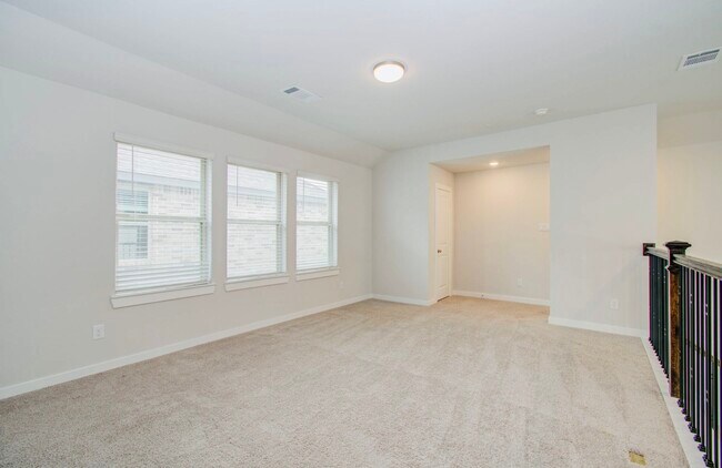 Building Photo - 14910 Mossycup Spur Wy