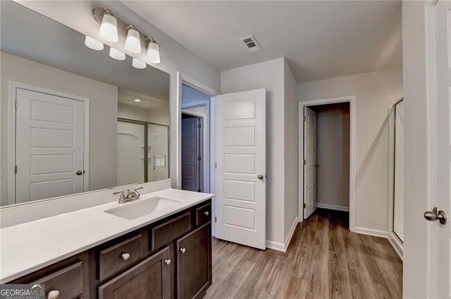 Building Photo - 212 Station Overlook Dr