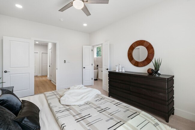 Building Photo - 22806 August Leaf Dr