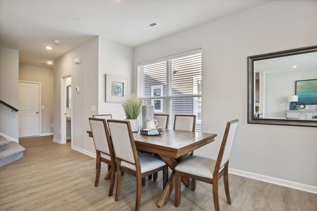 Building Photo - 14536 Twin Lakes Cir