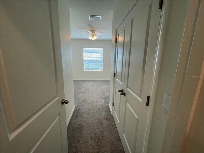 Building Photo - 2883 Peony Pr Ln