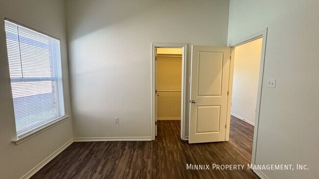 Building Photo - 2017 102nd St