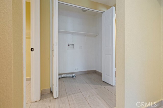 Building Photo - 25146 Sanoria St