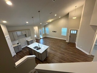 Living/kitchen - 521 Peace Dr