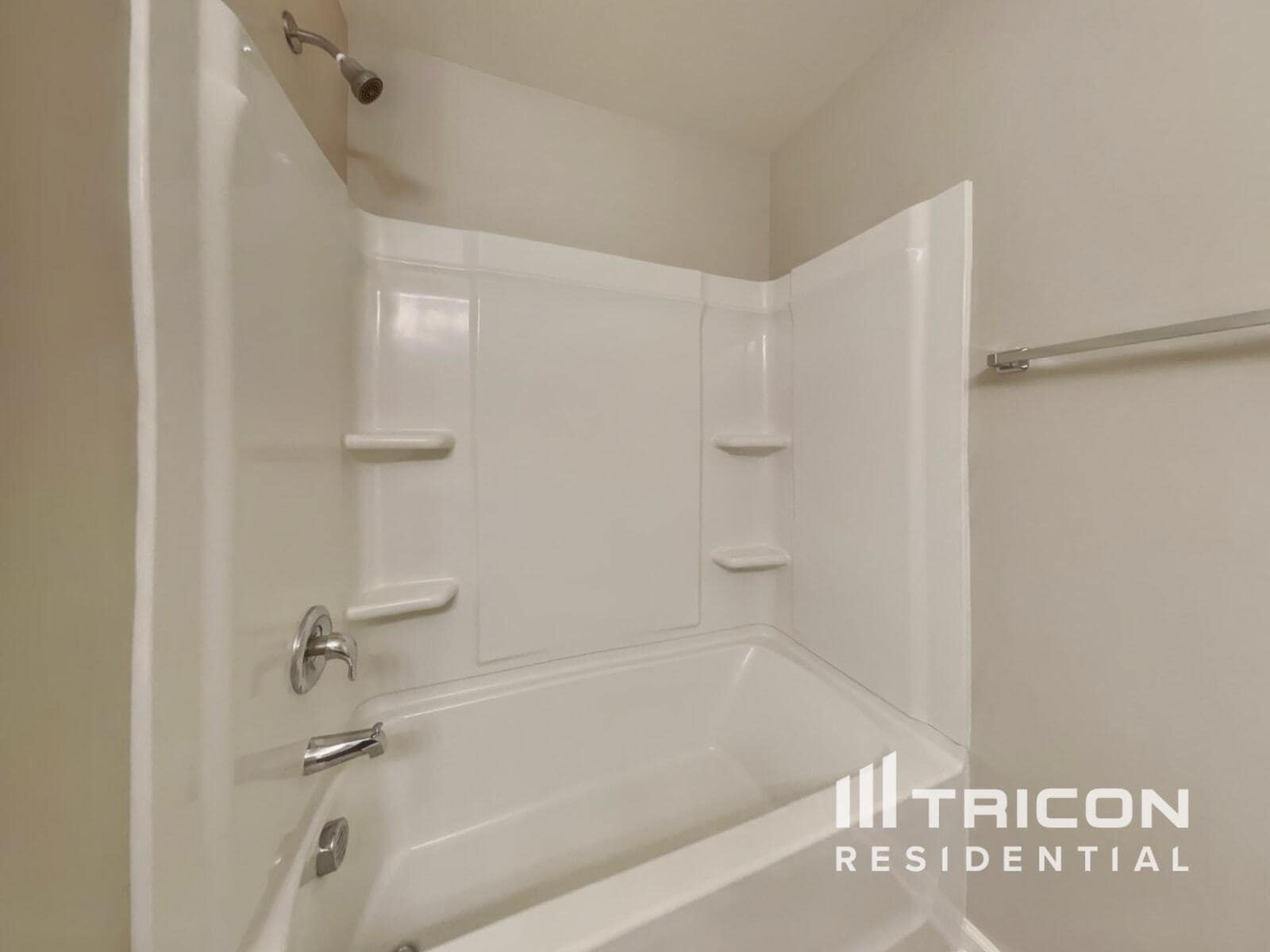 Building Photo - 1756 Pinnacle Oaks Dr