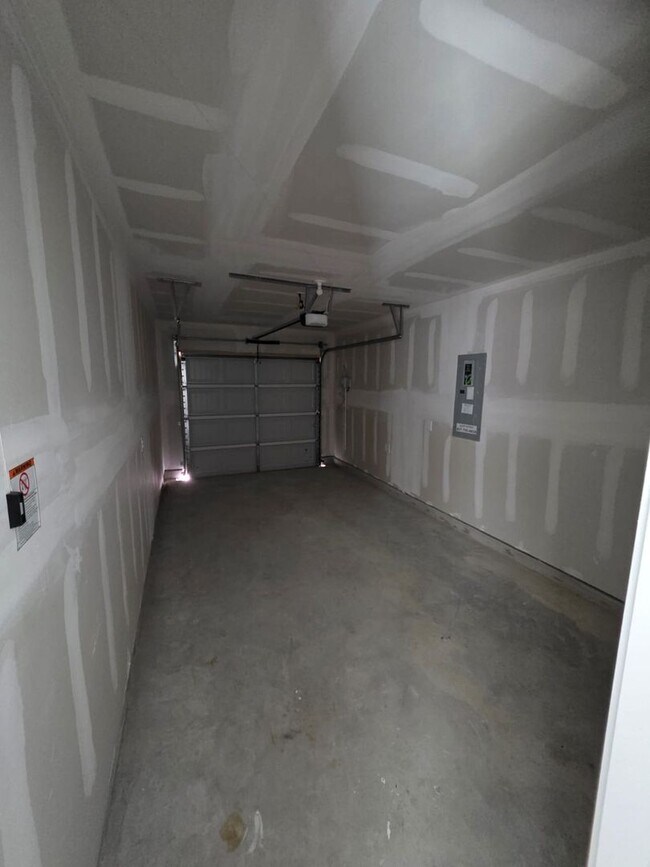 Building Photo - NEWLY BUILT 3 bedroom 2.5 Bath for rent!!!