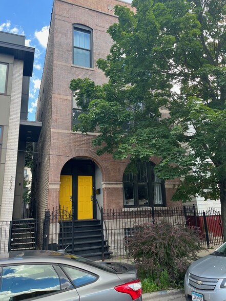 Building Photo - 2034 W Huron St