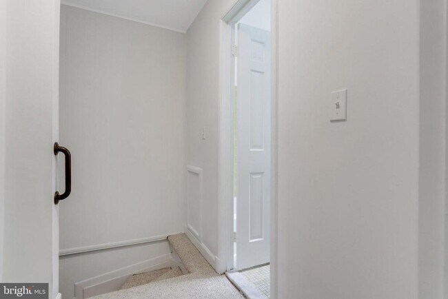 Building Photo - 3369 S Stafford St