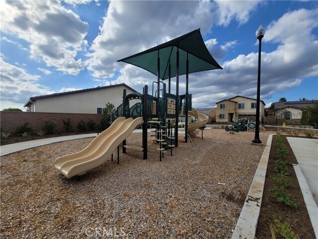 Building Photo - 34222 Travis Ln