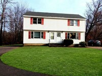 Building Photo - 5/7 Smith