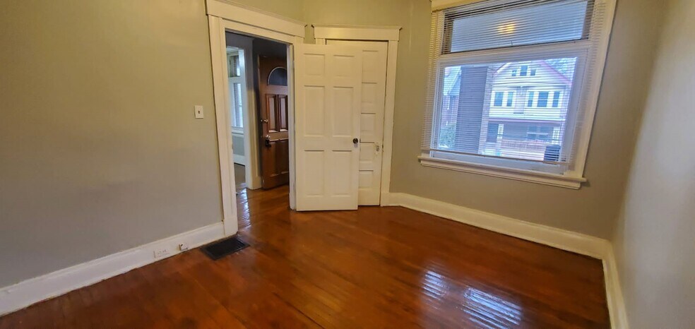 Building Photo - 1525 Dixmont Ave