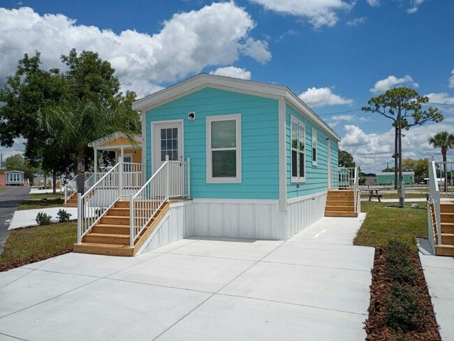 Building Photo - 34 Lily Dr