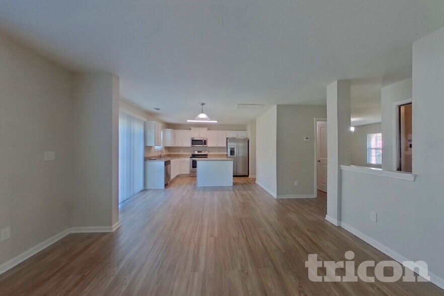 Building Photo - 2641 Cider Ridge Rd