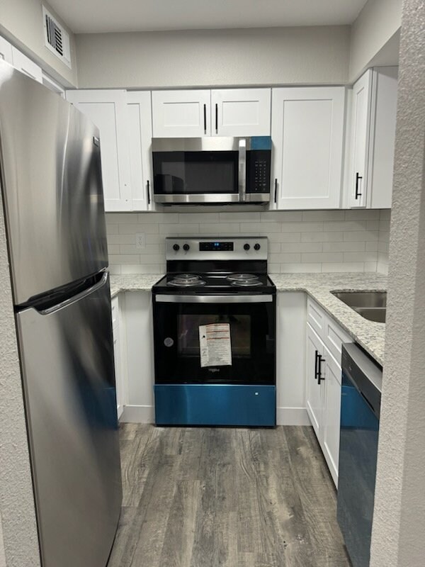 Primary Photo - 13455 Kit Ln