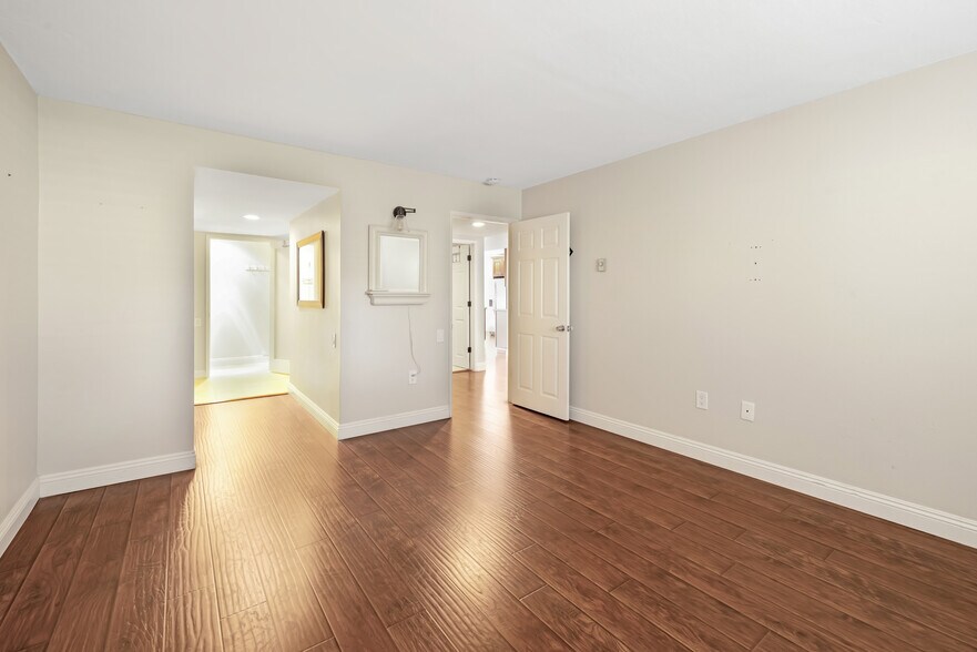 Building Photo - 3168 Via Vista