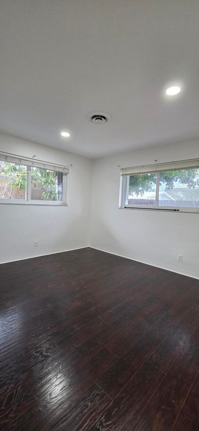 Building Photo - 1951 NW 56th St