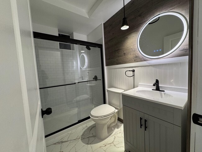 Building Photo - 52 Tonnelle Ave