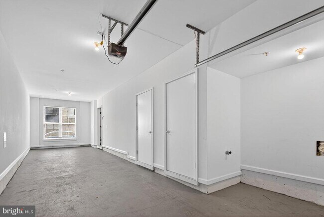 Building Photo - 7348 Blade Dr