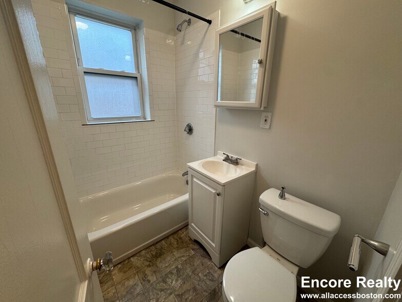 Building Photo - 1630 Commonwealth Ave