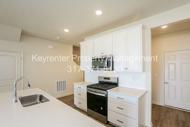 Building Photo - 9738 Behner Dr