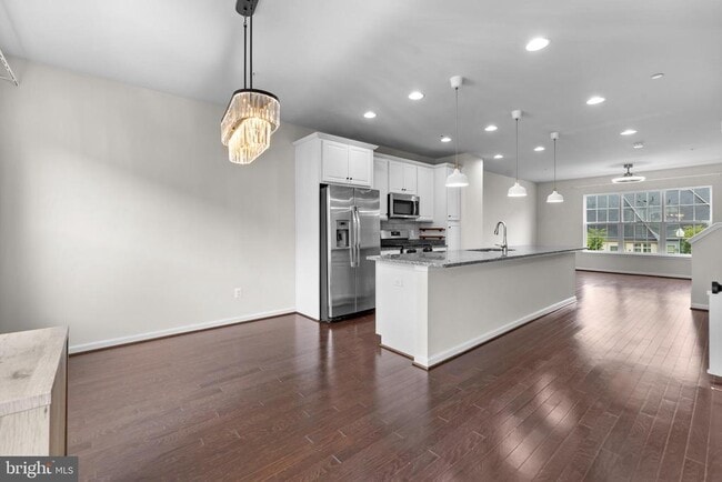 Building Photo - 5957 Whelan Ln