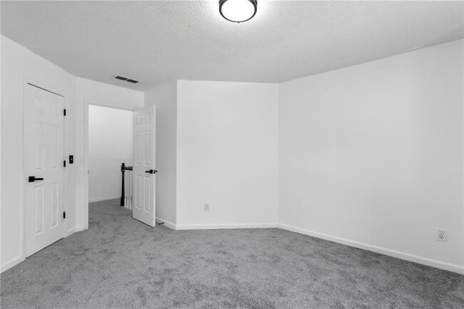 Building Photo - 1612 Branch Creek Cove